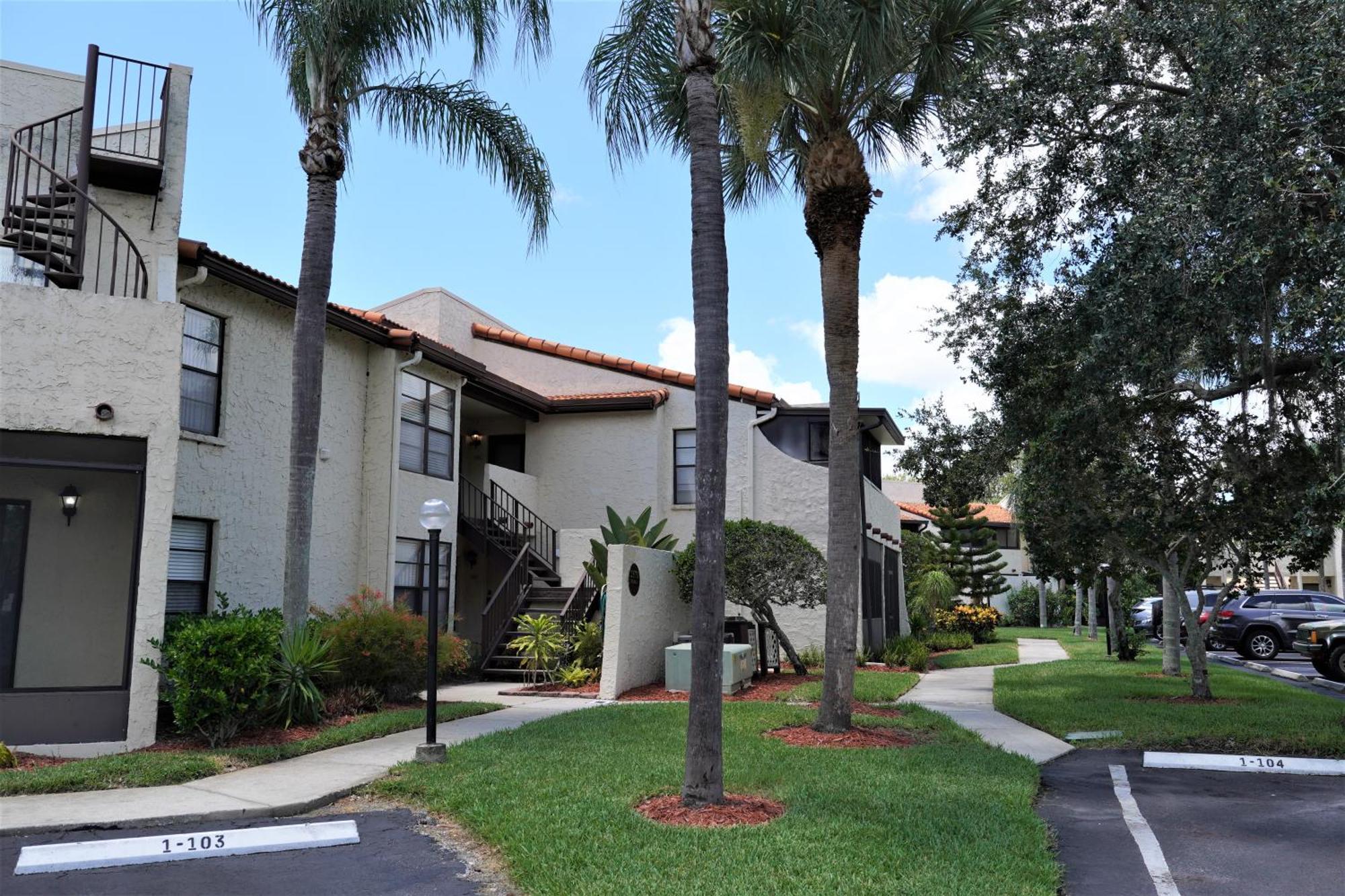 Luxury Condos on Lake Tarpon Palm Harbor Exterior foto